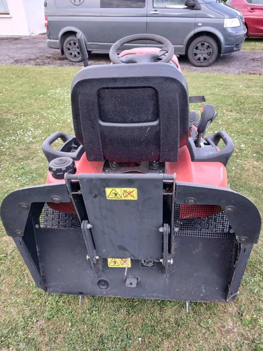 Simplicity 18hp twin cylinder Briggs engine - Image 3