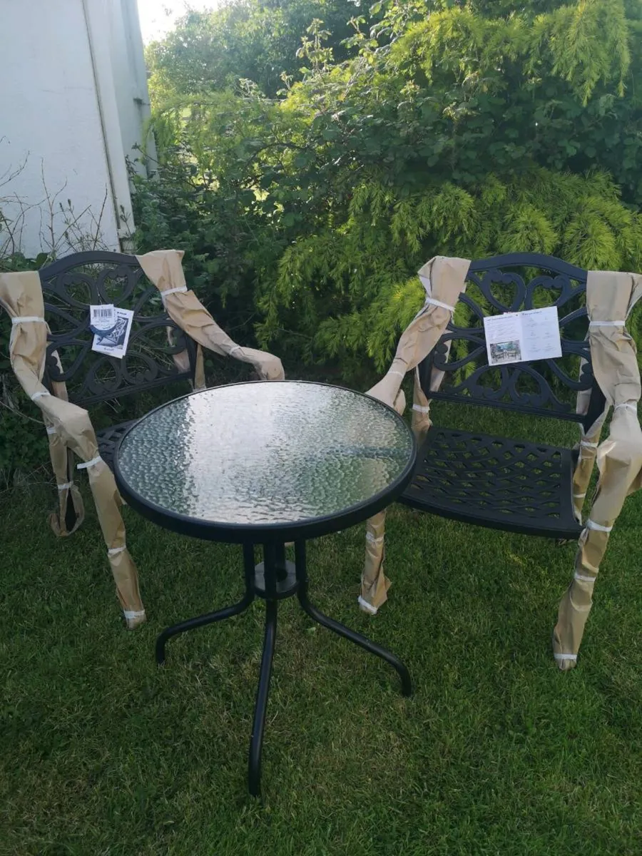 Brand New bistro Set