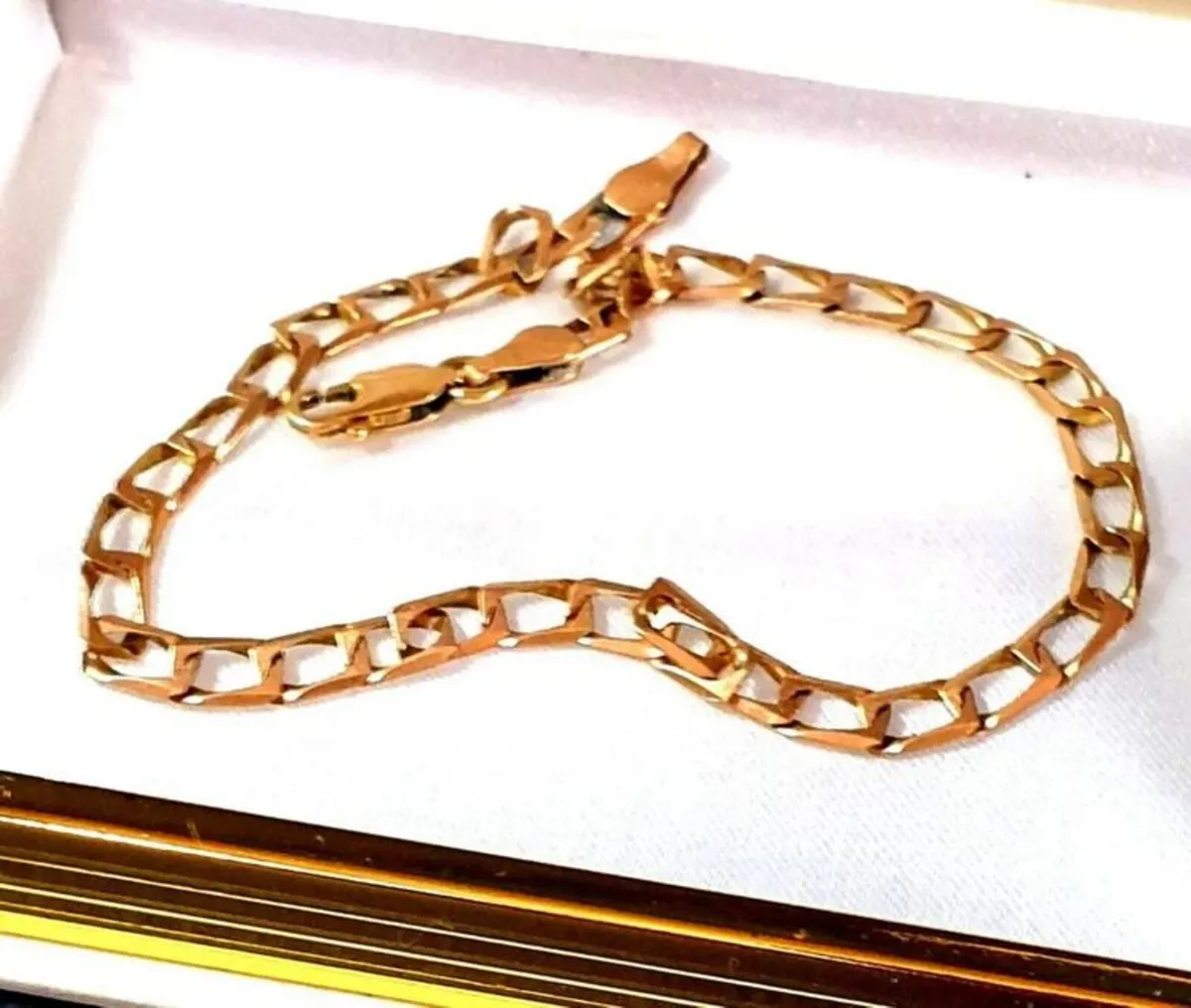 Vintage 9ct Gold Unisex Bracelet - Image 1