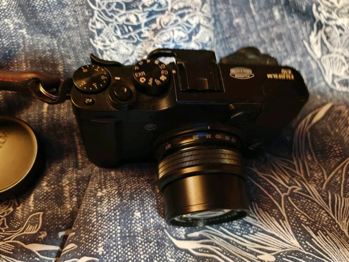 Fujifilm X10 camera - Image 2