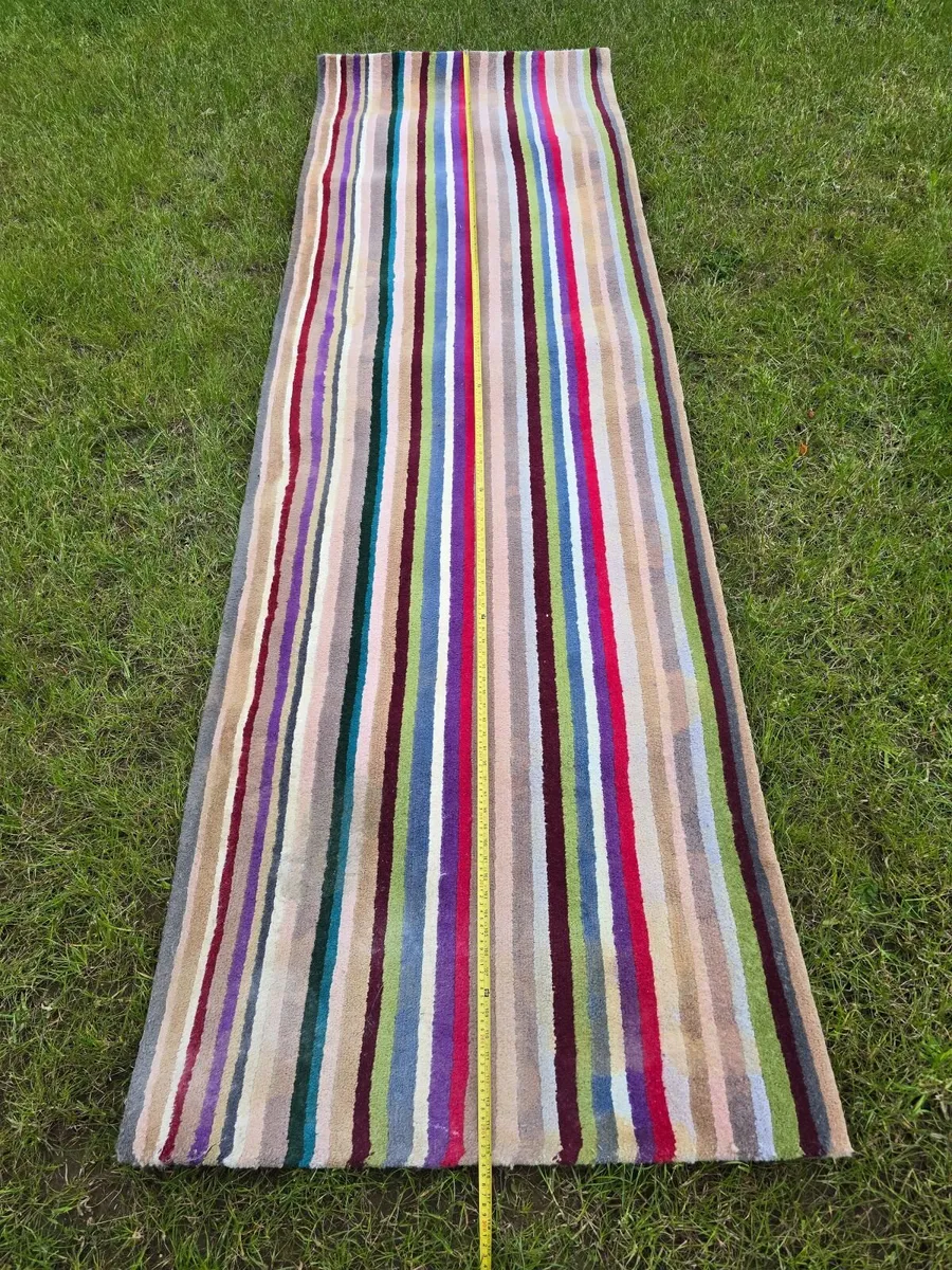 Hand Tufted rugs - Image 1