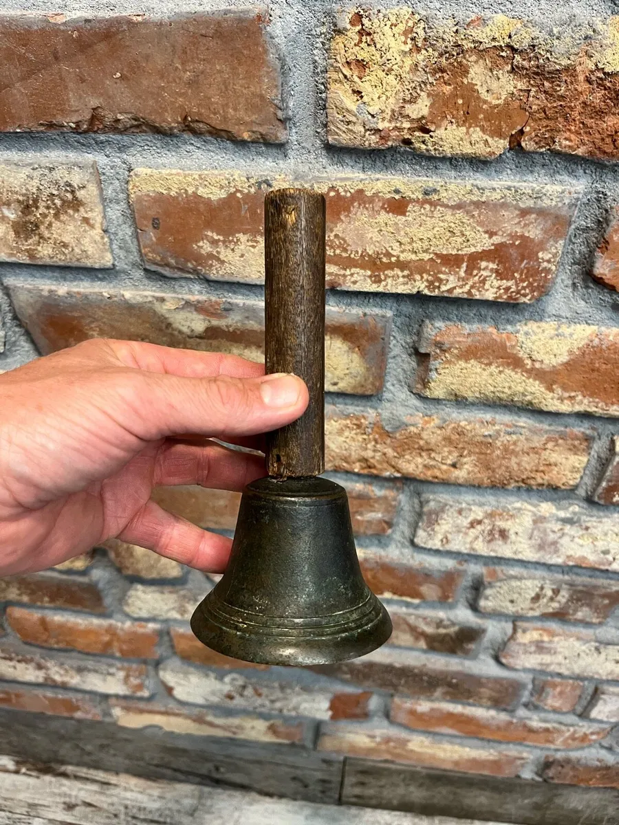 Vintage bell - Image 3