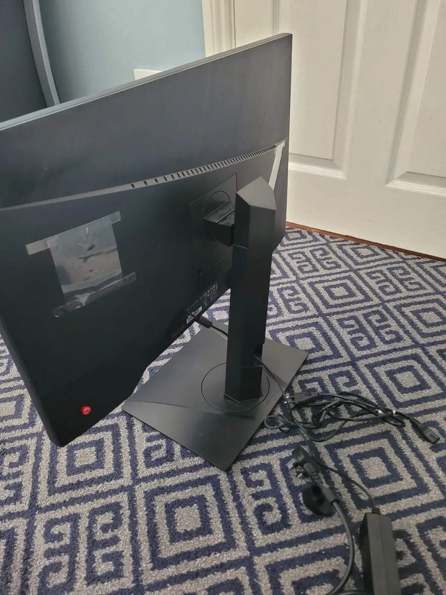 Monitor Msi 27 Gaming - Image 2