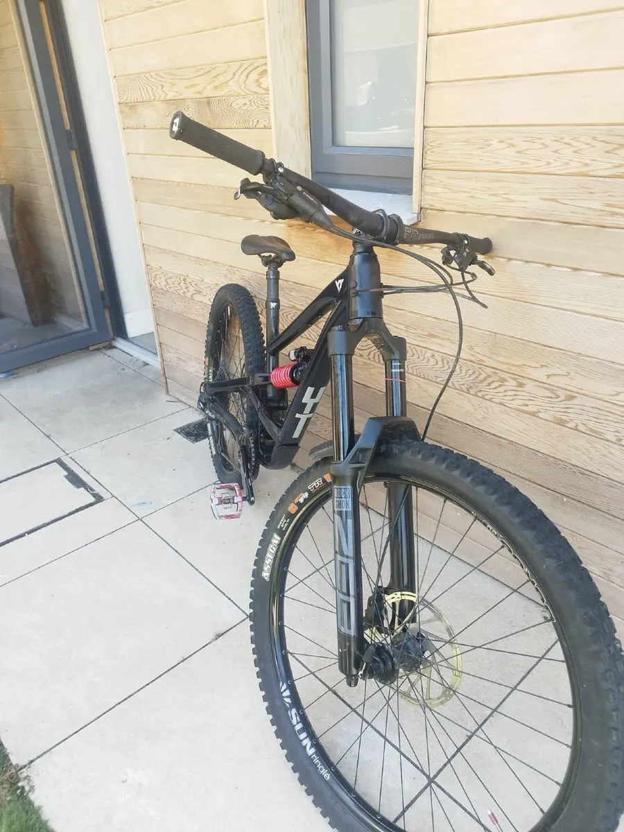 YT Capra Mountain bike - Image 4