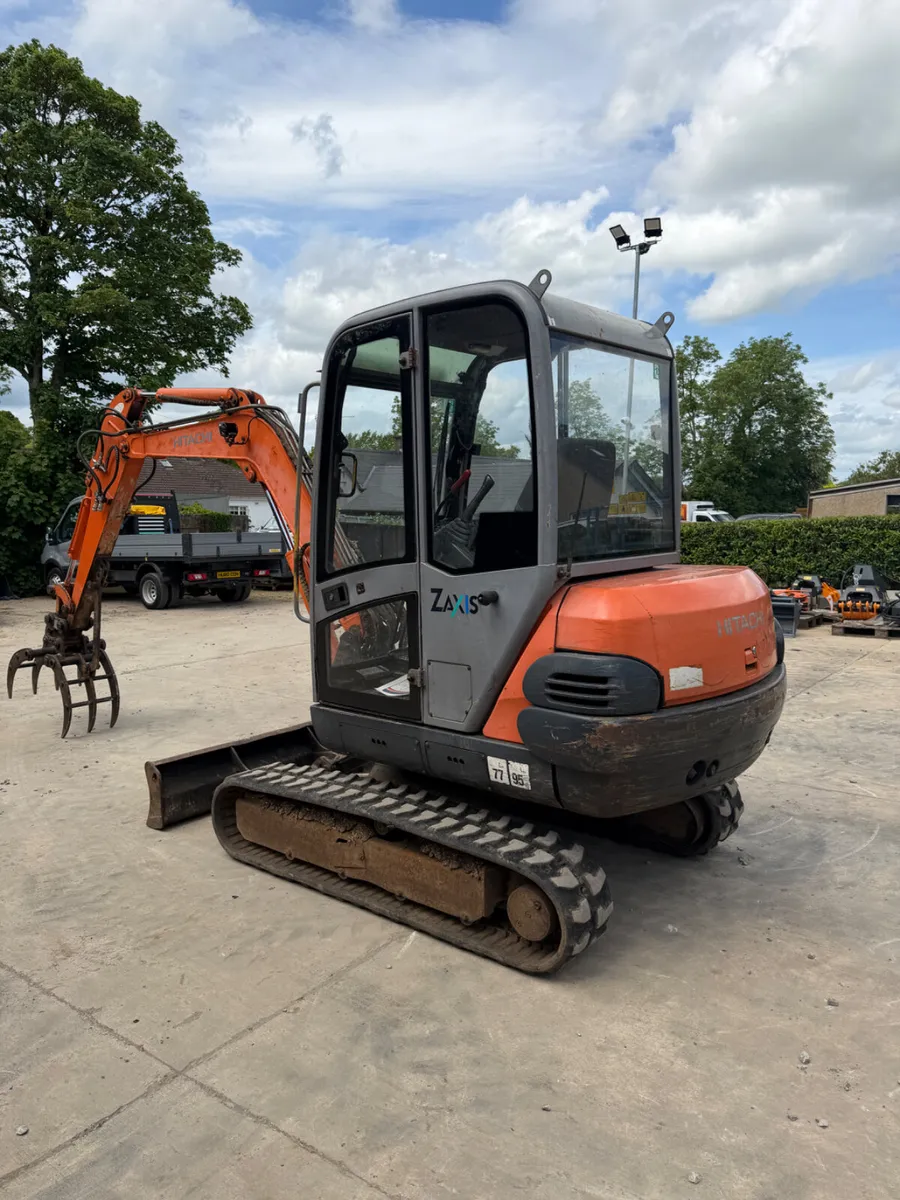 2004 HITACHI ZX30 **IMMACULATE** - Image 4
