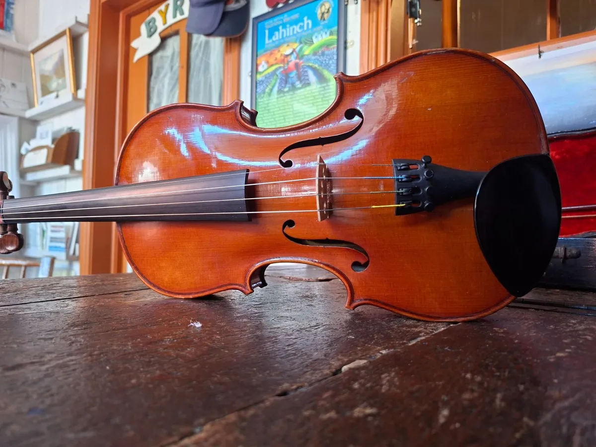Violin - Image 2