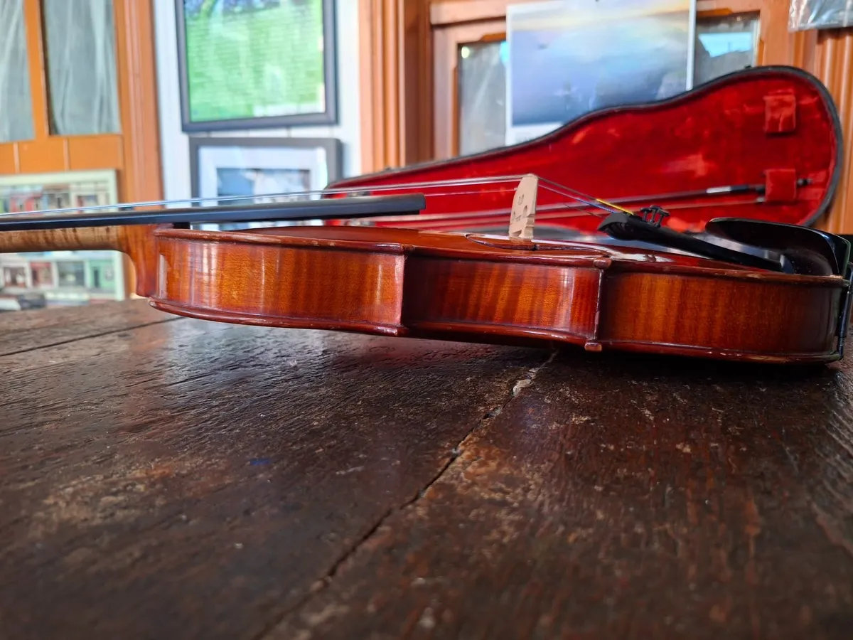 Violin - Image 4