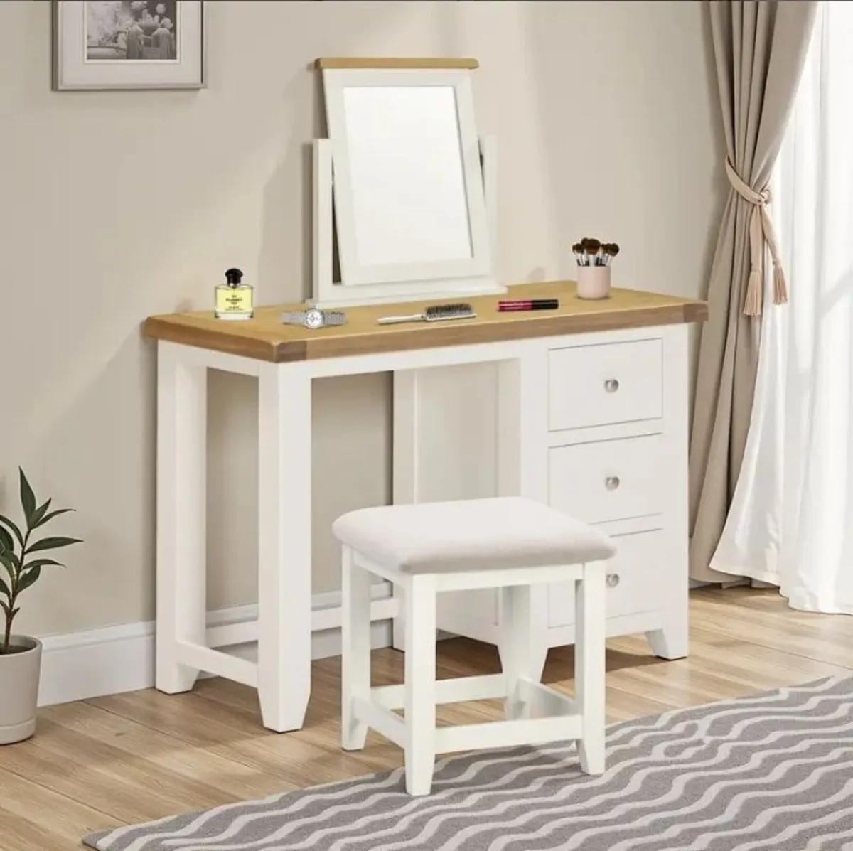 Windsor 3 Drawer Dressing Table Set Ivory - Image 1