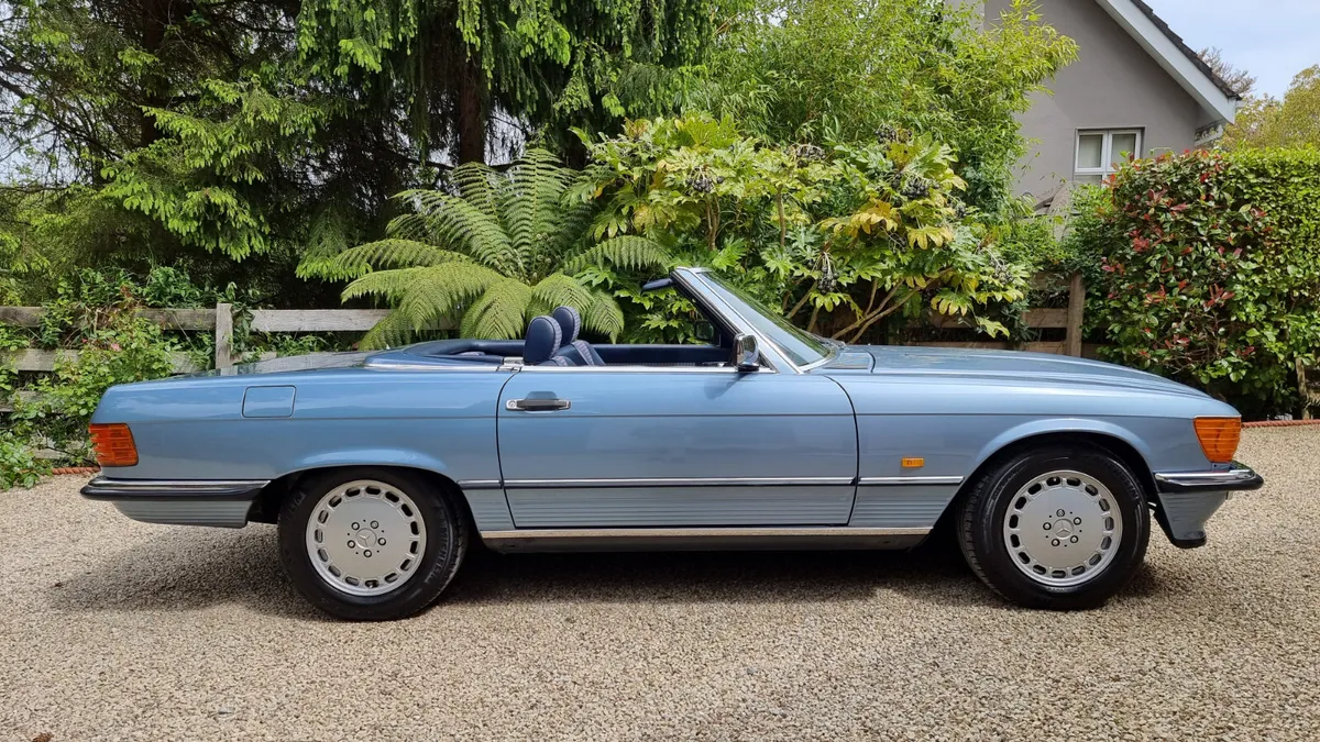1986 Mercedes-Benz 300SL - Image 2