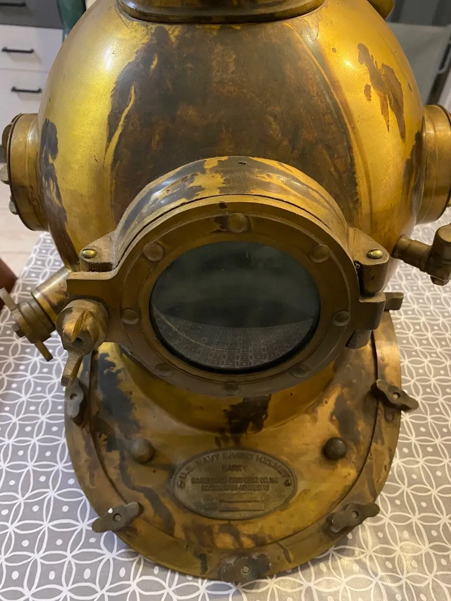Replica Divers Helmet - Image 1