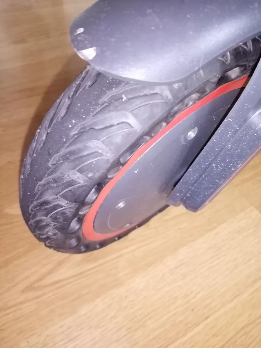 AovoPro ES80 Scooter - Image 2