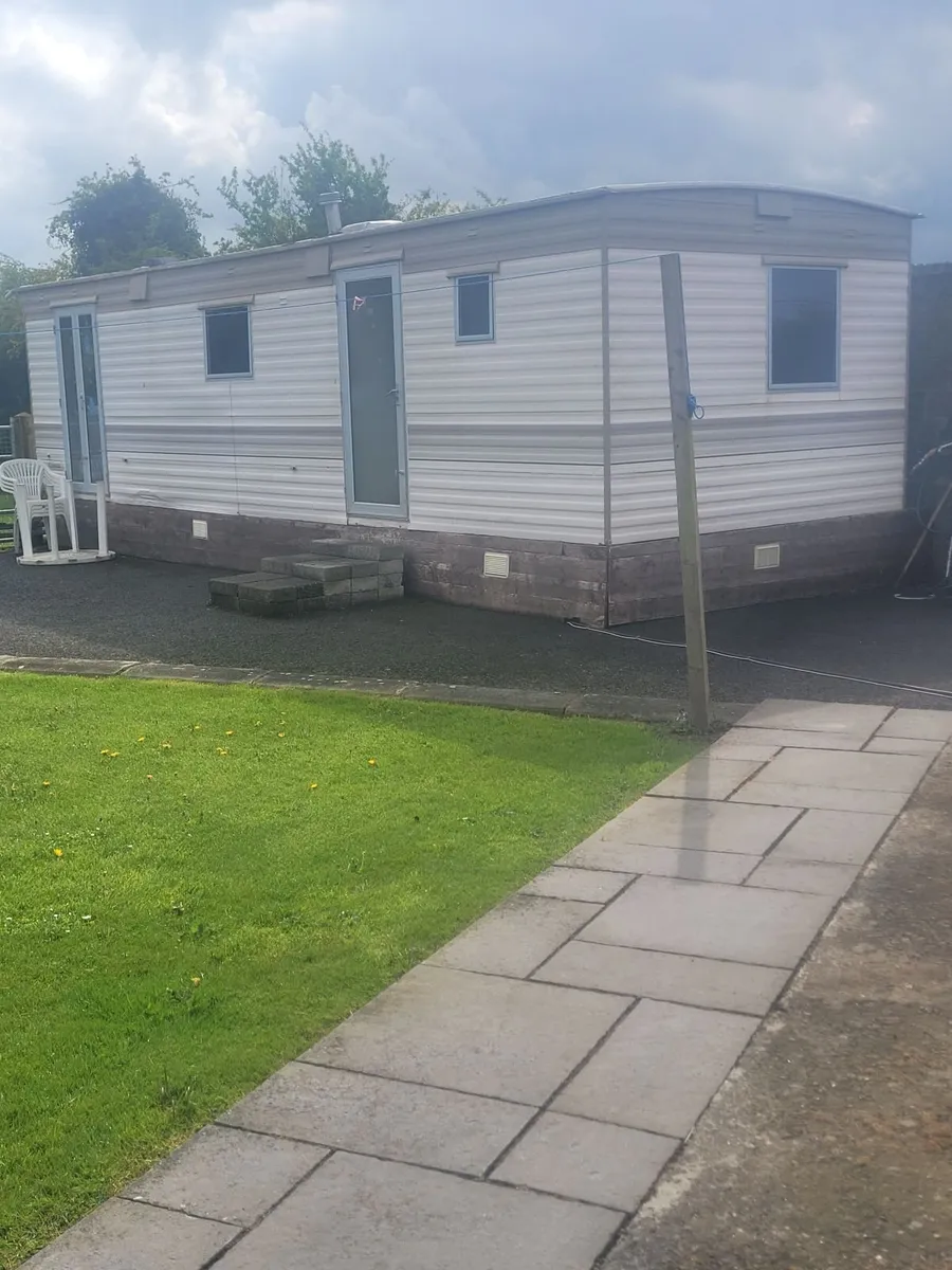 Mobile home - Image 1