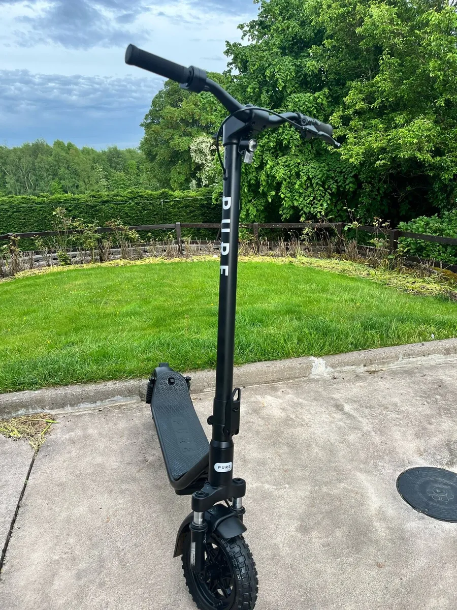 Pure Air 5 Pro + Suspension Electric Scooter - Image 1