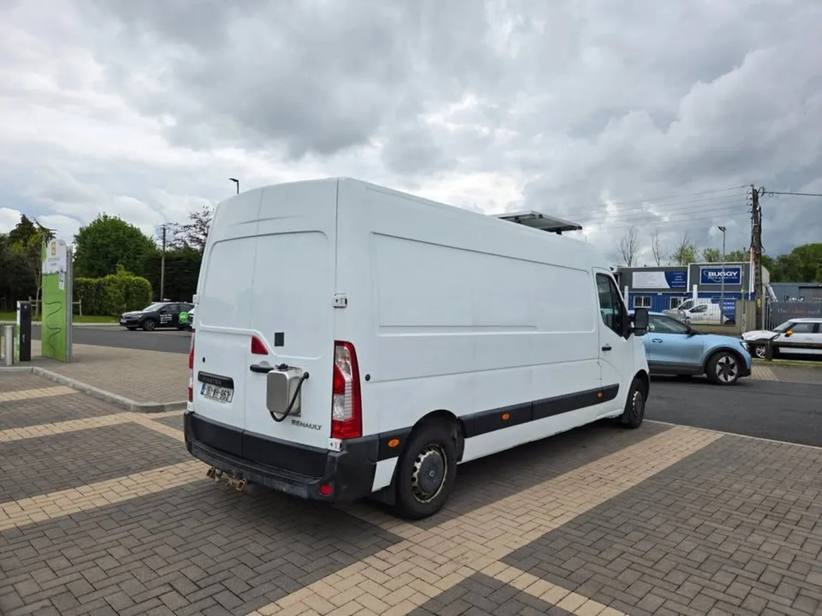 2016 Renault Master Campervan - Image 3