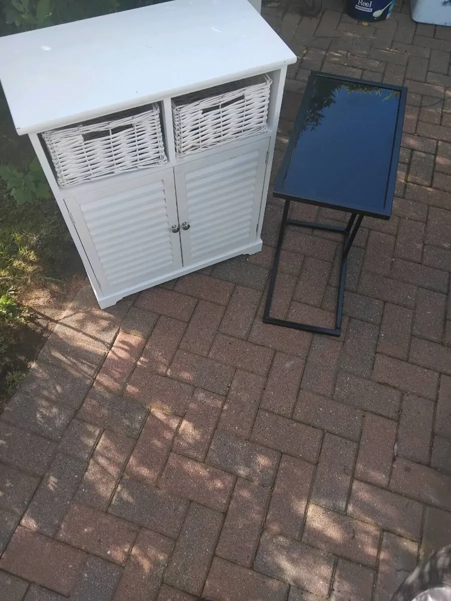 Side table - Image 1