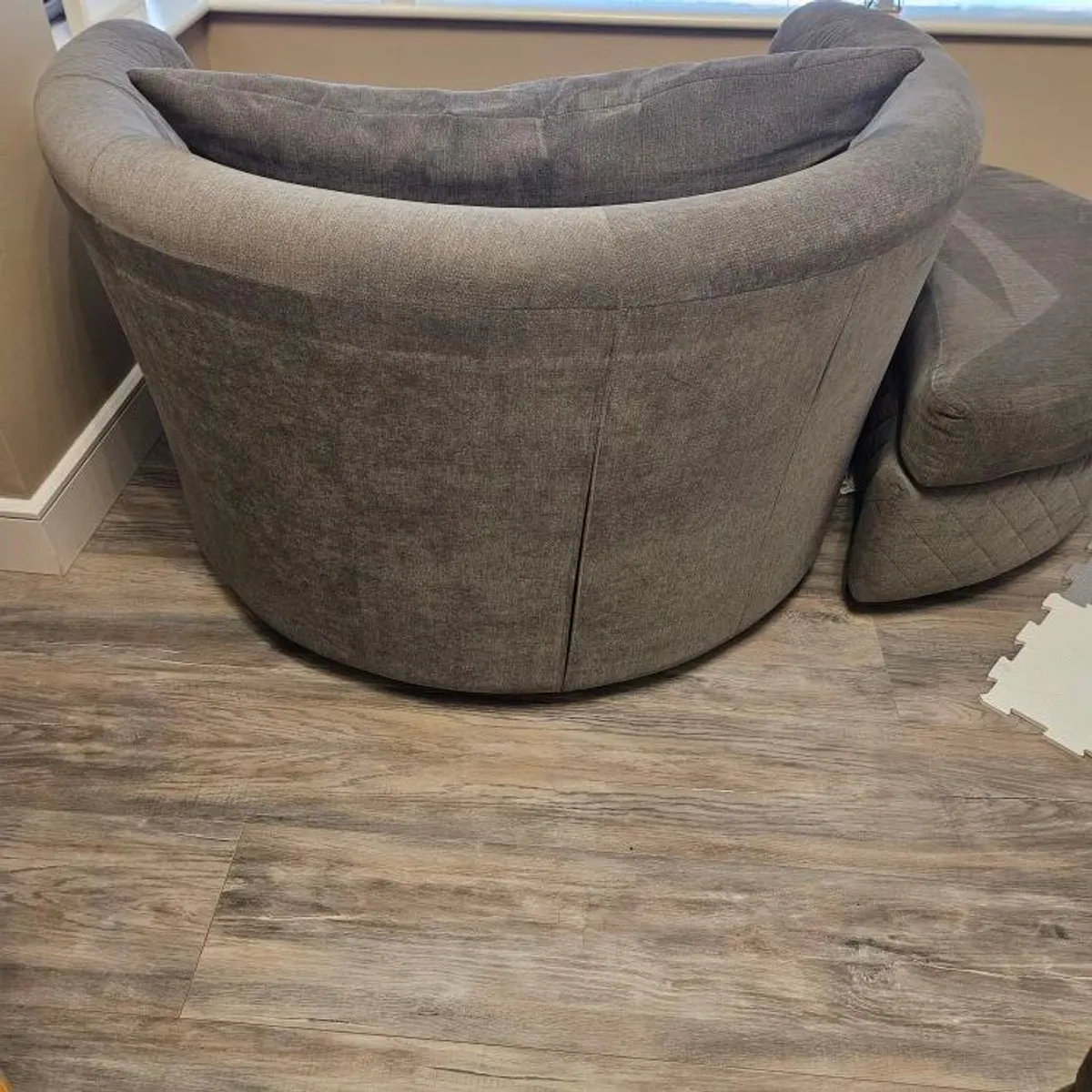 DFS Swivel chair with footstool - Image 2
