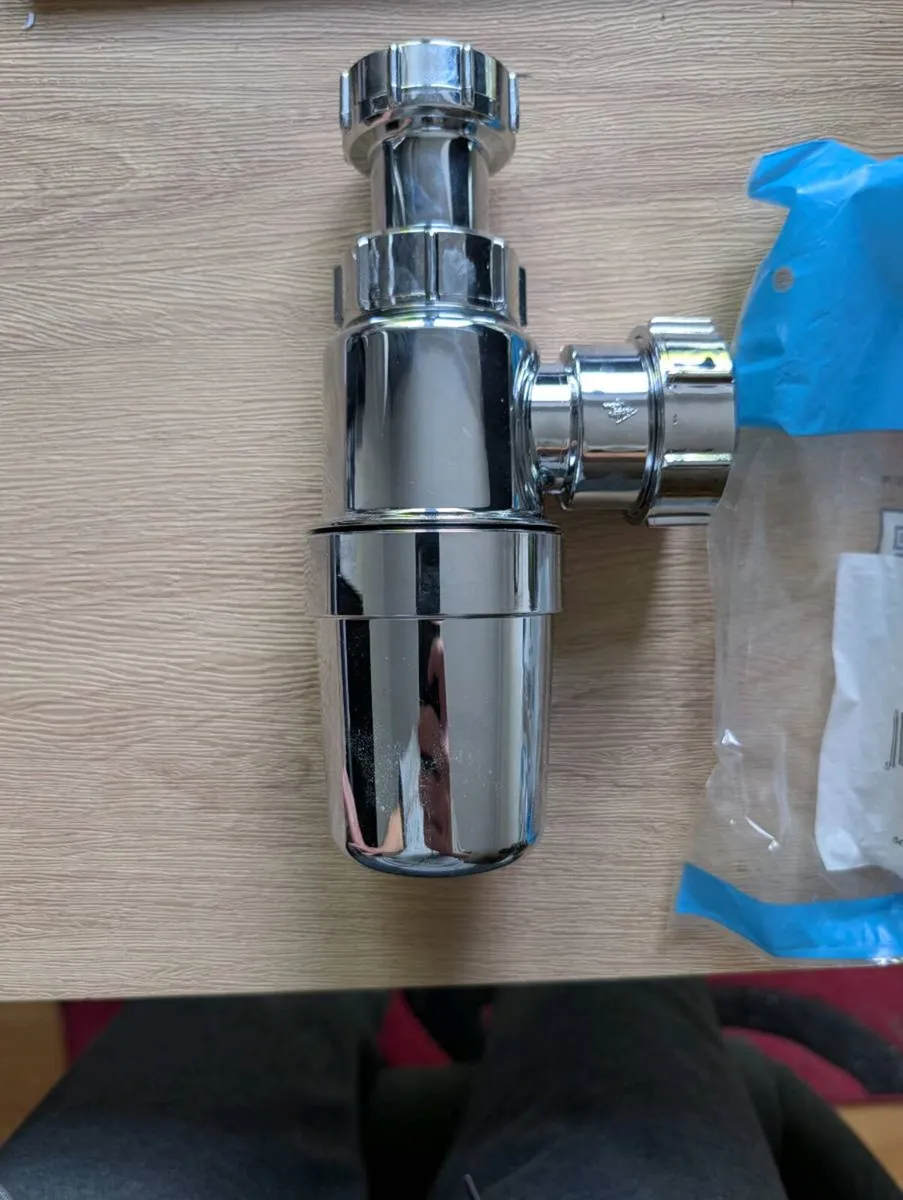Sink waste - Image 1