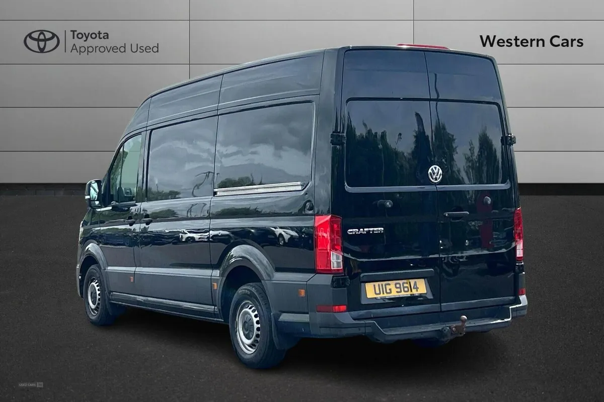 Volkswagen Crafter 2.0 TDI CR35 Trendline FWD MWB - Image 4