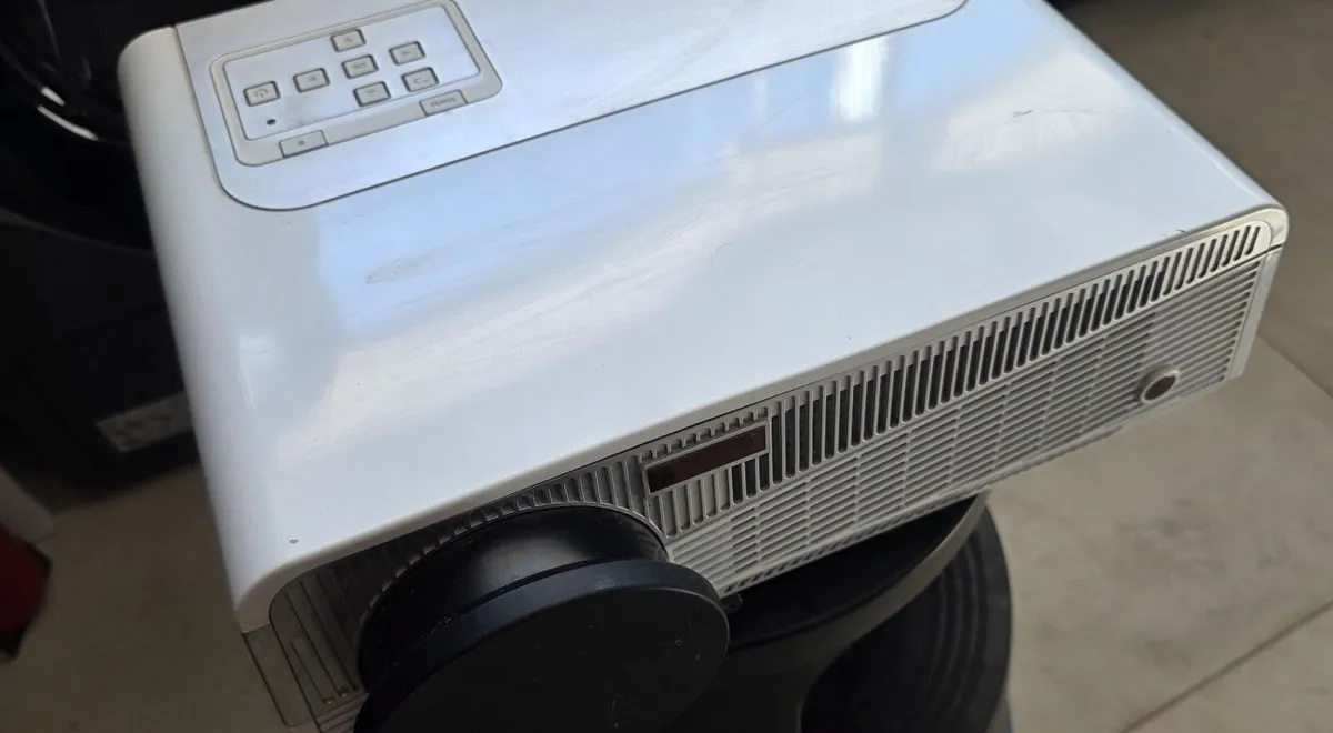 Projector - Image 2