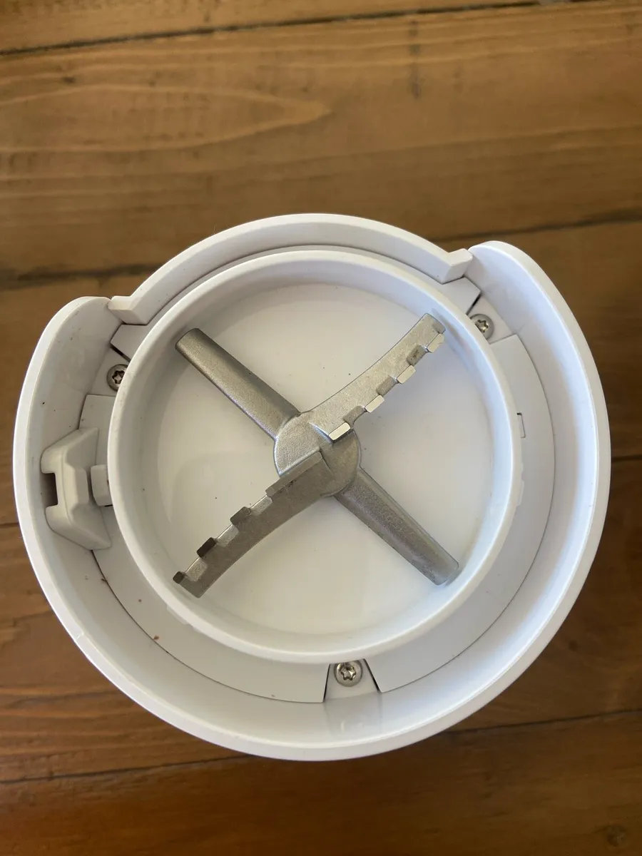 Cuisinart Freeze Wand Ice Cream Maker - Like New - Image 4