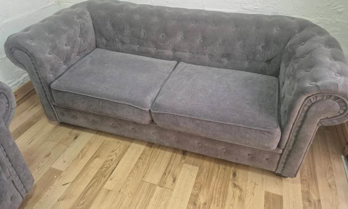 3&2 chesterfield set,Dublin Delivery - Image 3