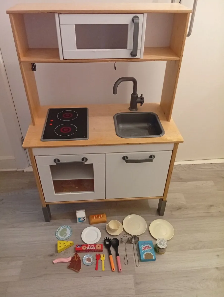 Quality Wooden Children's play kitchen - Image 1