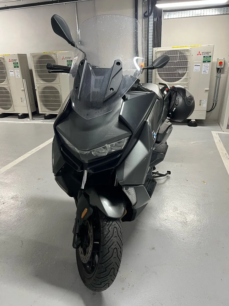 BMW GT 400 Scooter - Image 3