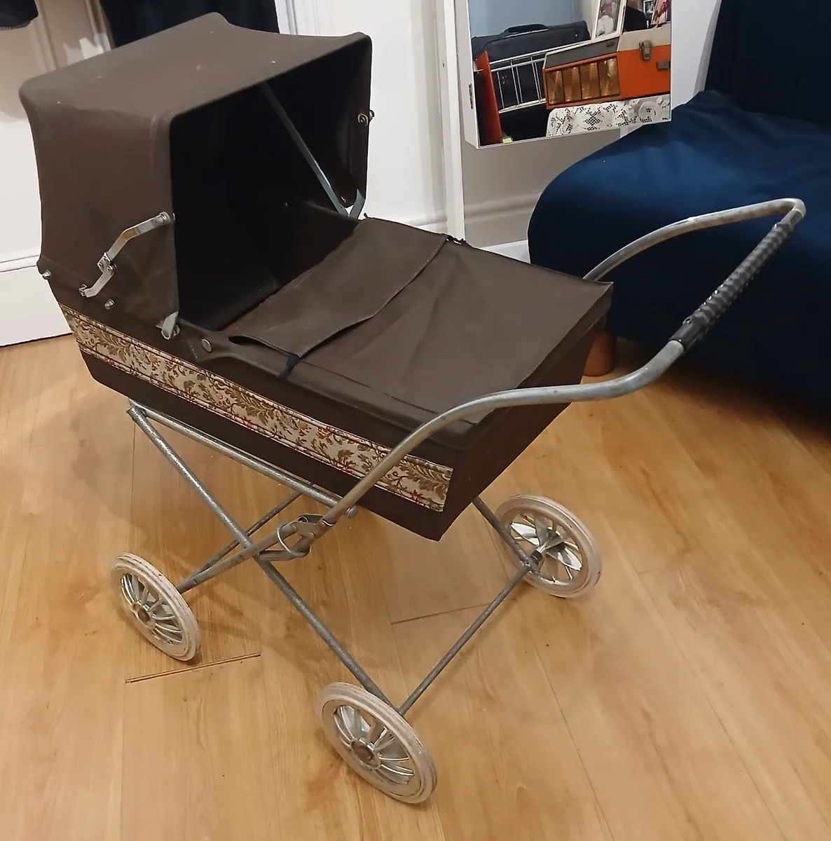 Vintage Pedigree Dolls Pram  1970s - Image 4