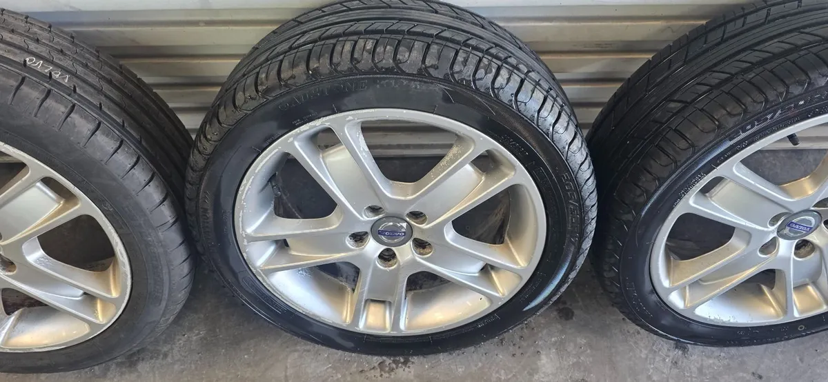 Volvo Ford Alloys - Image 4
