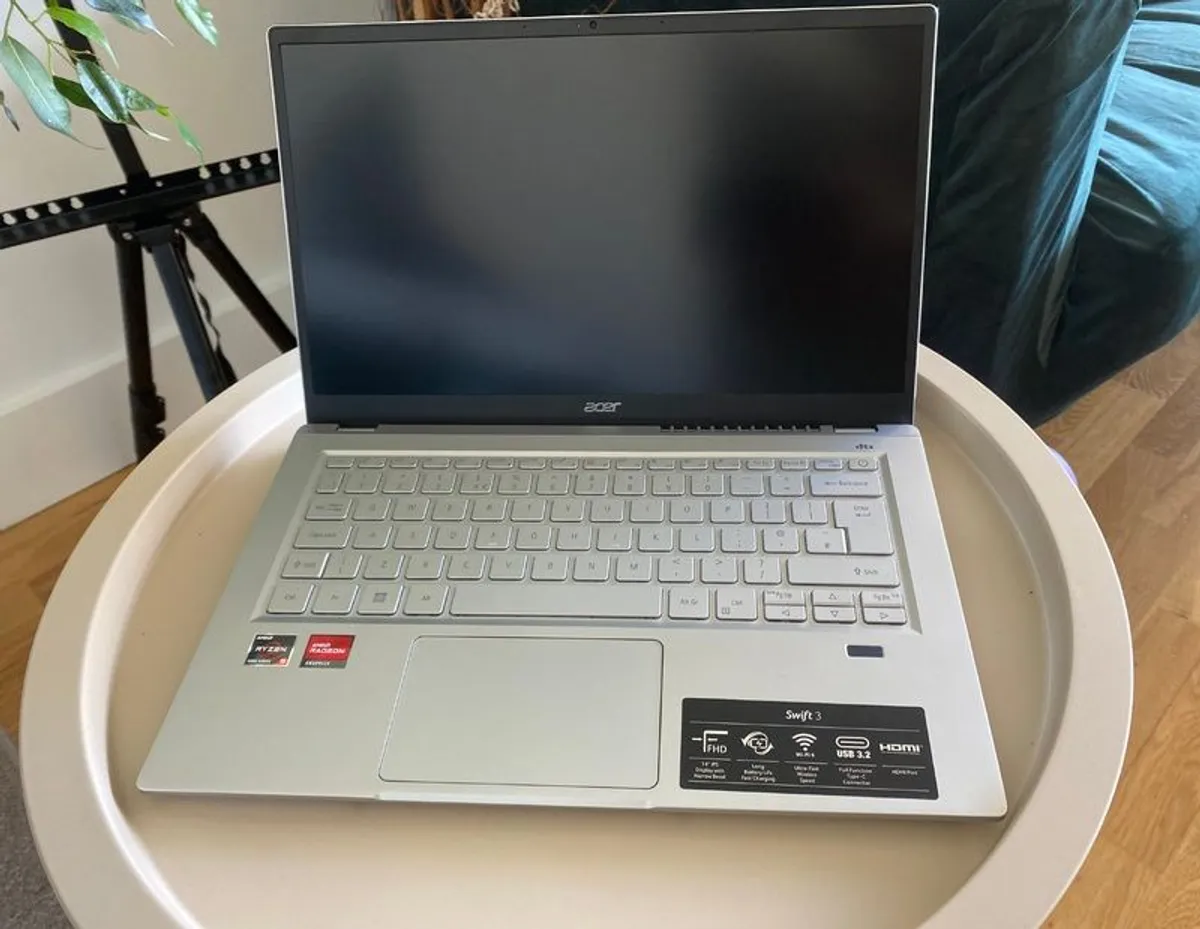 Acer Swift 3 14" Lightweight Laptop (As Good as New) - Image 3