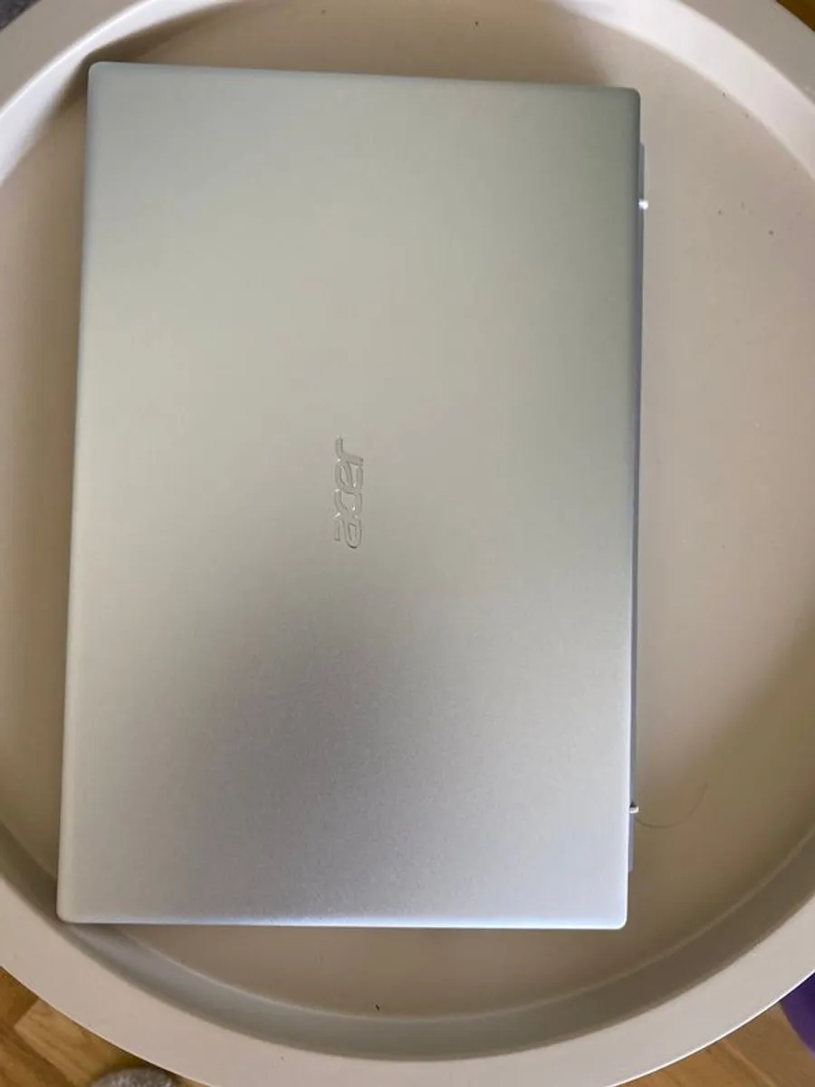 Acer Swift 3 14" Lightweight Laptop (As Good as New) - Image 4