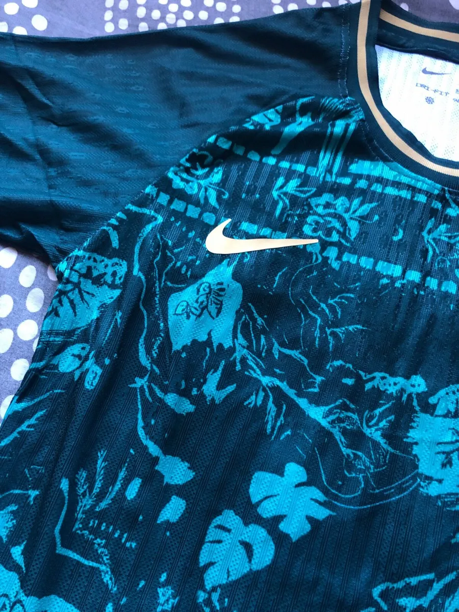Brazil football jersey - Image 4