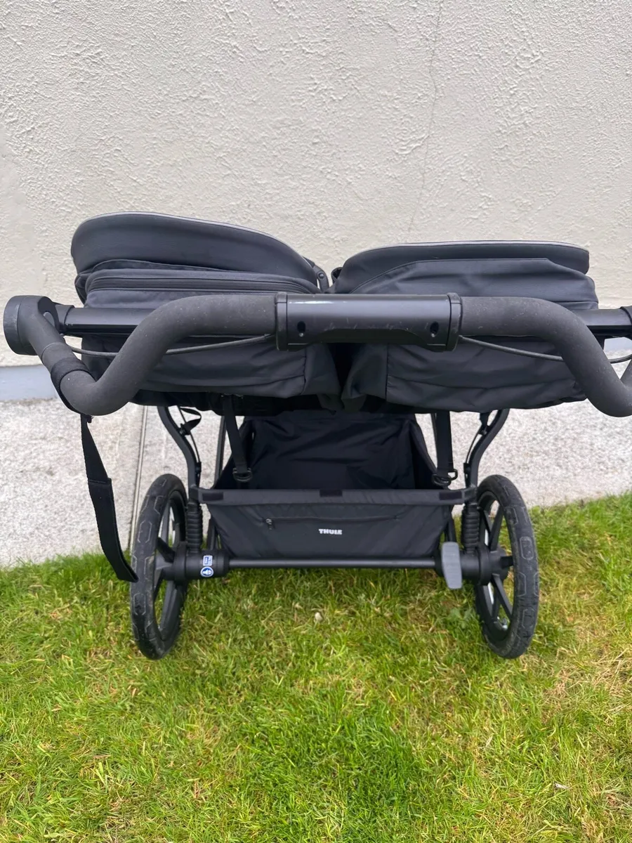 Thule Urban Glide 3 double buggy - Image 3