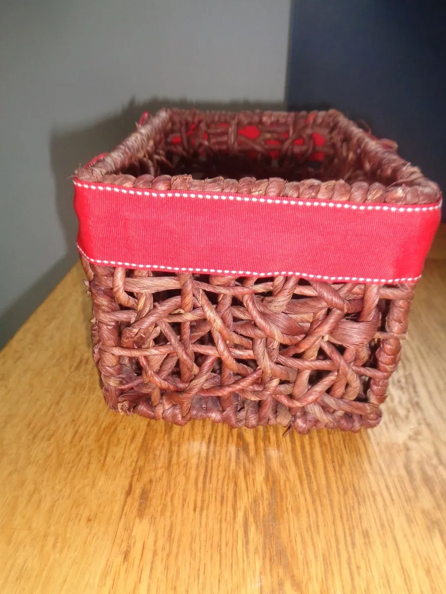 Wicker Basket with Ribbon for Sale - Image 1