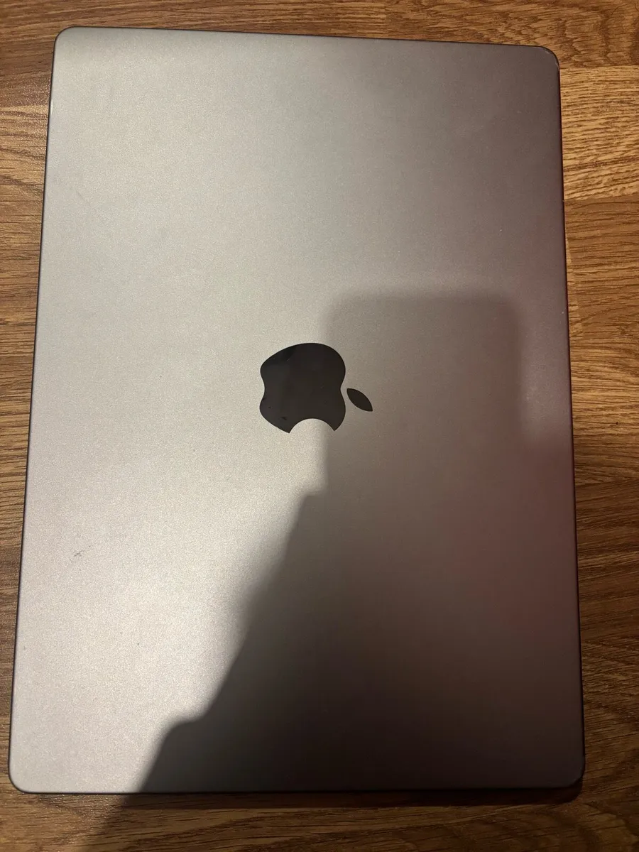 MacBook Pro 2021 M1 - Image 1
