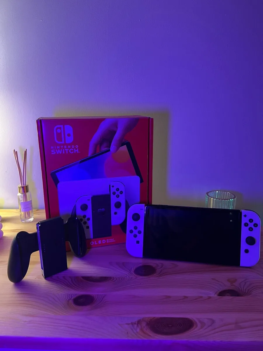 Nintendo switch oled Minecraft included - Image 4