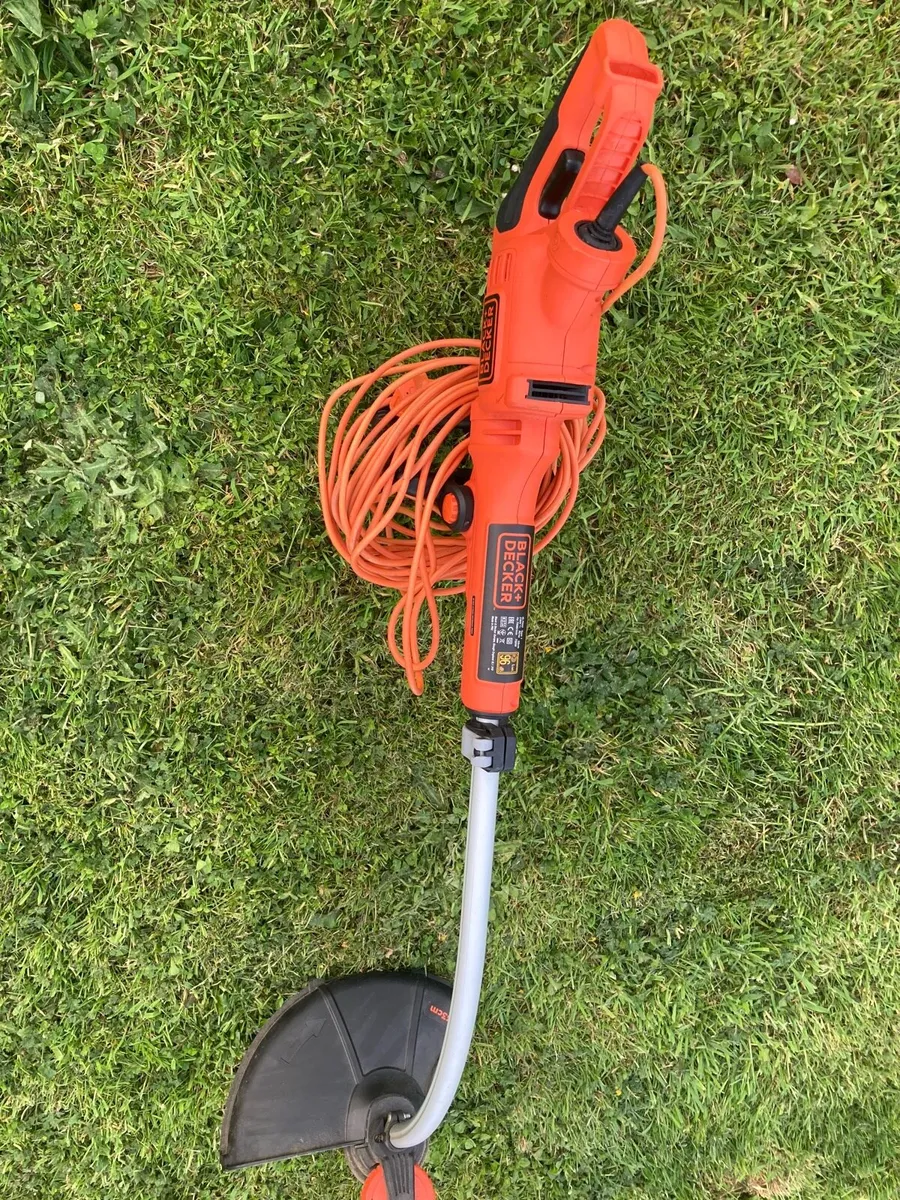 Black and Decker electric strimmer - Image 2