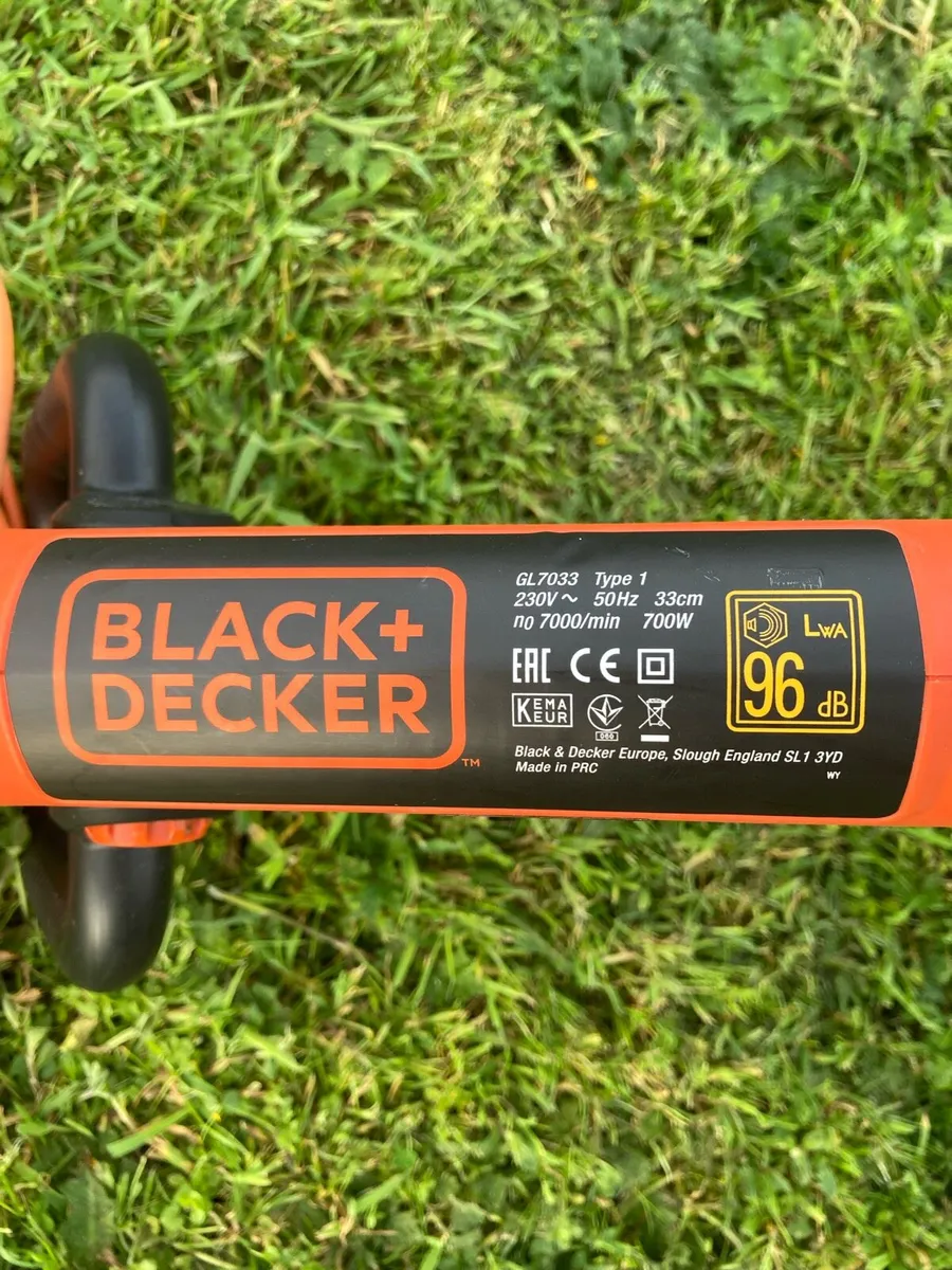 Black and Decker electric strimmer - Image 3