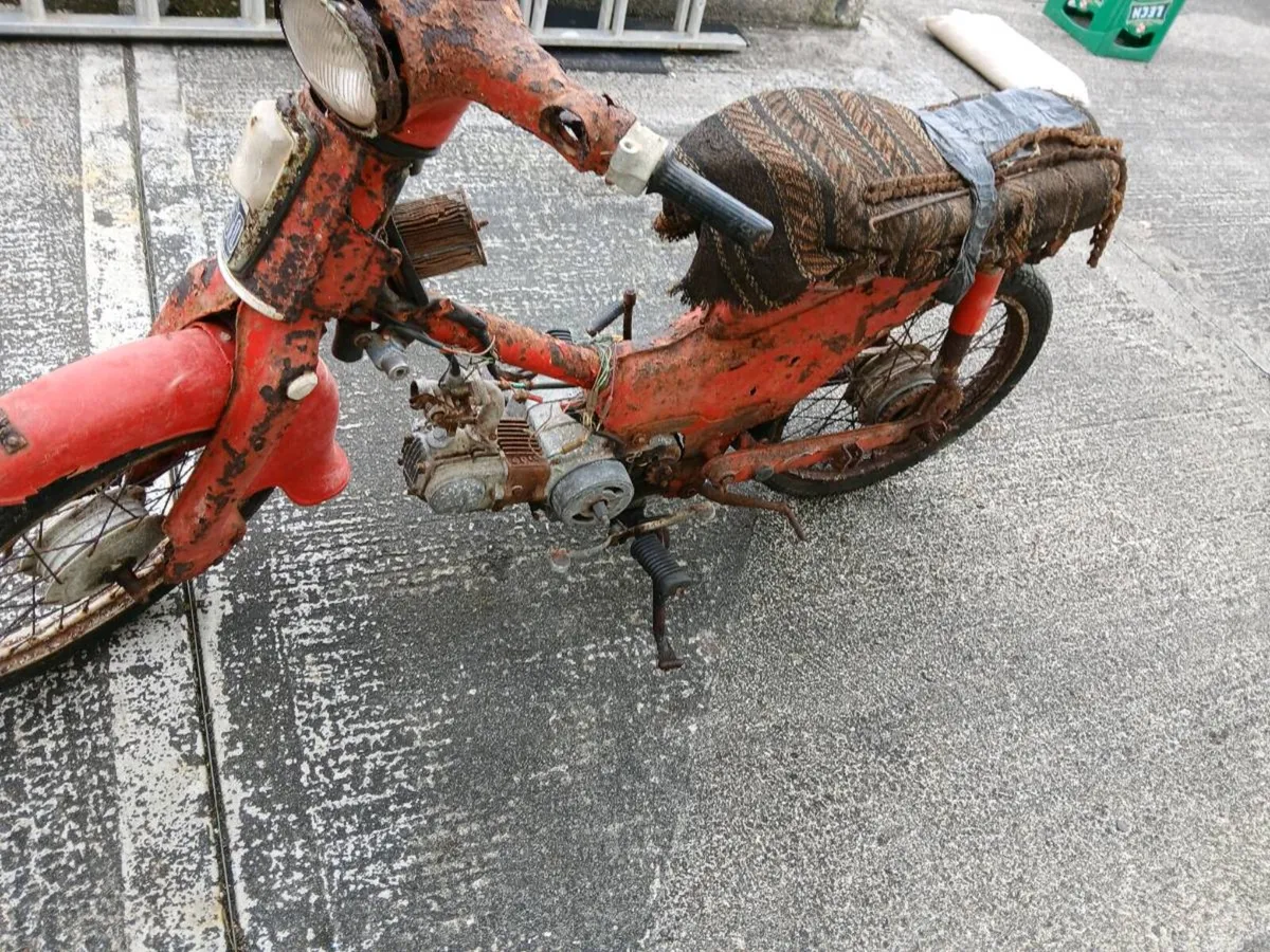 Honda C50 - Image 3