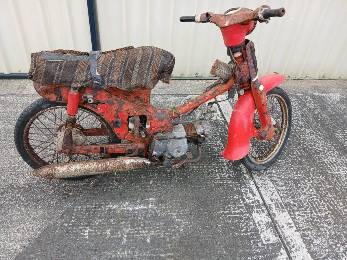 Honda C50 - Image 4