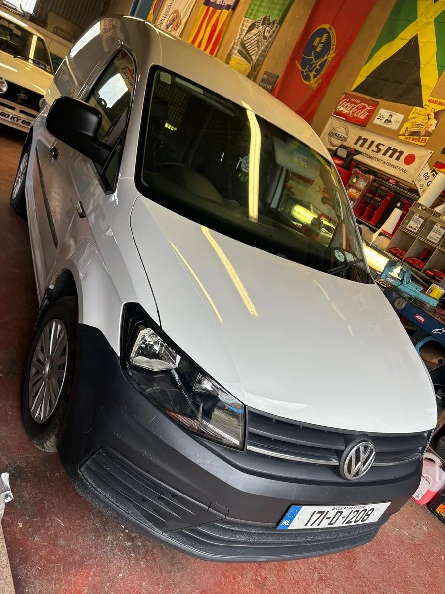 171 2.0L caddy - Image 1