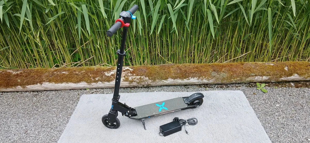 E scooter Childs X one with Charger - Image 1