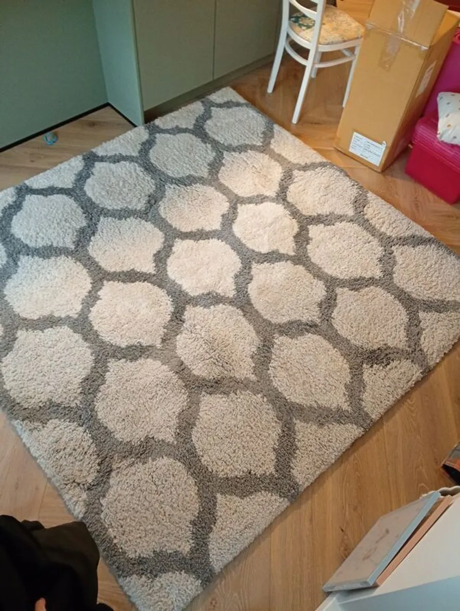 Shaggy Berber Area Rug - Image 3