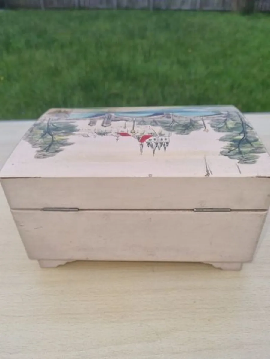 Antique Japanese music box with jewelry box - Image 2