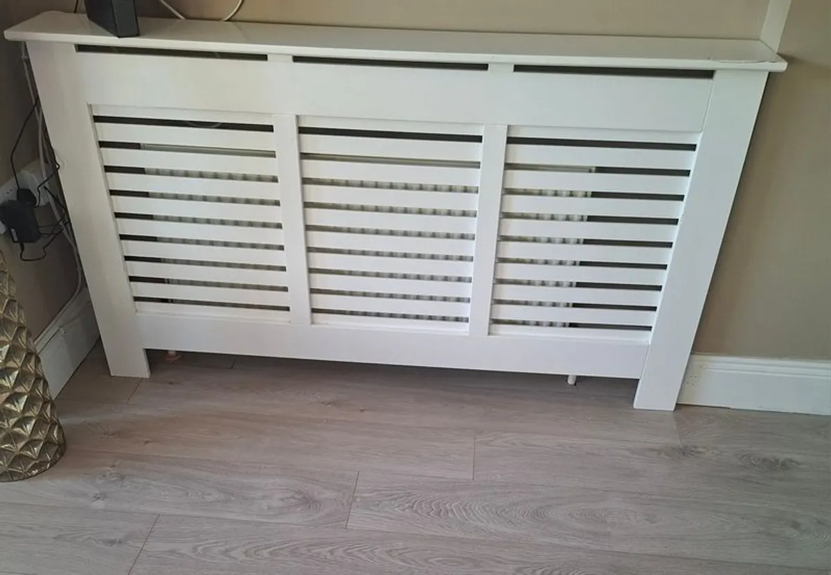 Large modern white radiator cover - Image 3