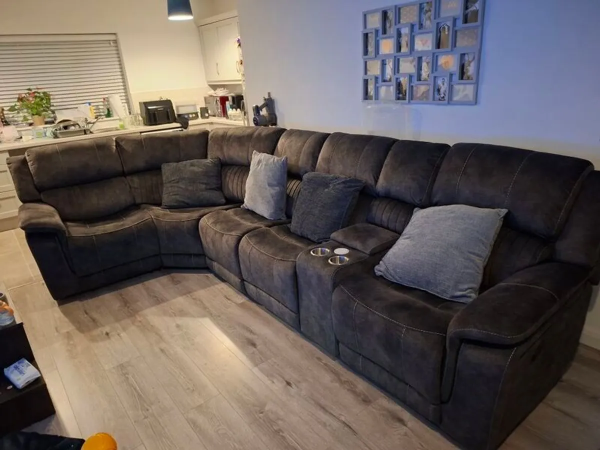 Electric corner couch - Image 2