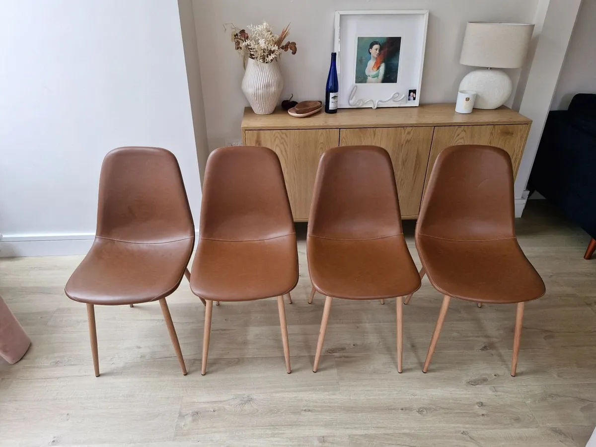 4 dining chairs, leather and oak look. - Image 1