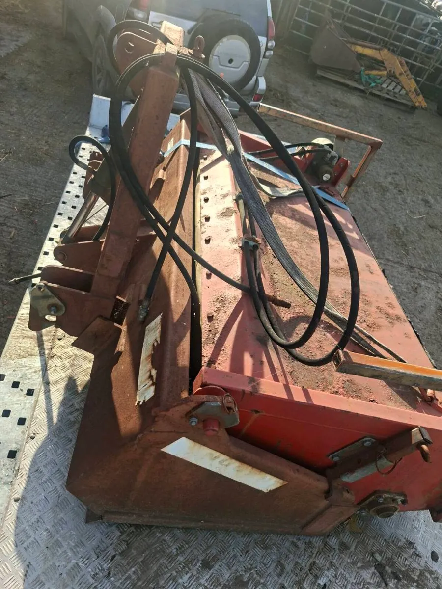 NUGENT POWER BOX WITH ROAD SWEEPER - Image 2