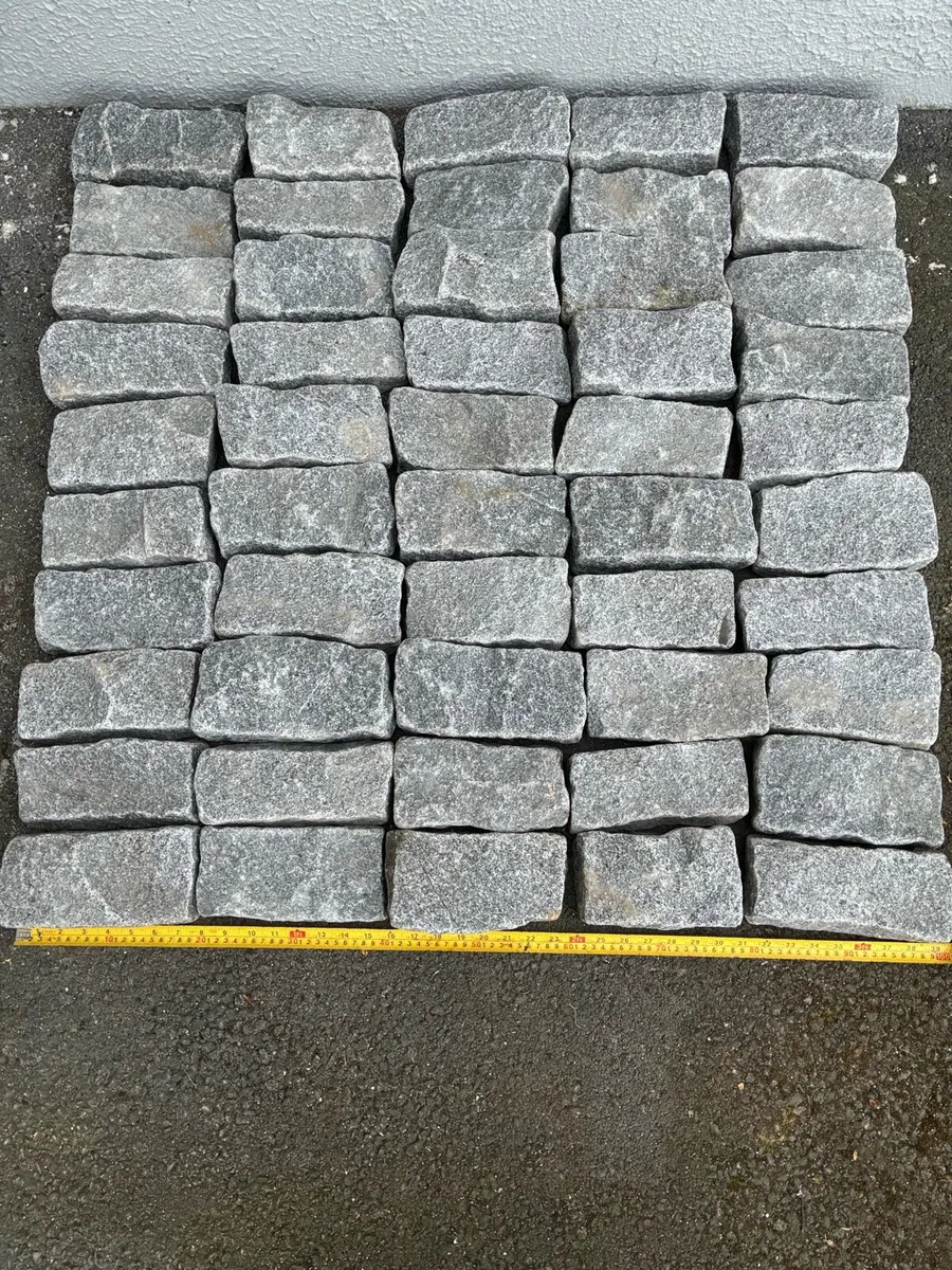 1sq metre tumbled Portuguese granite cobble blocks - Image 2