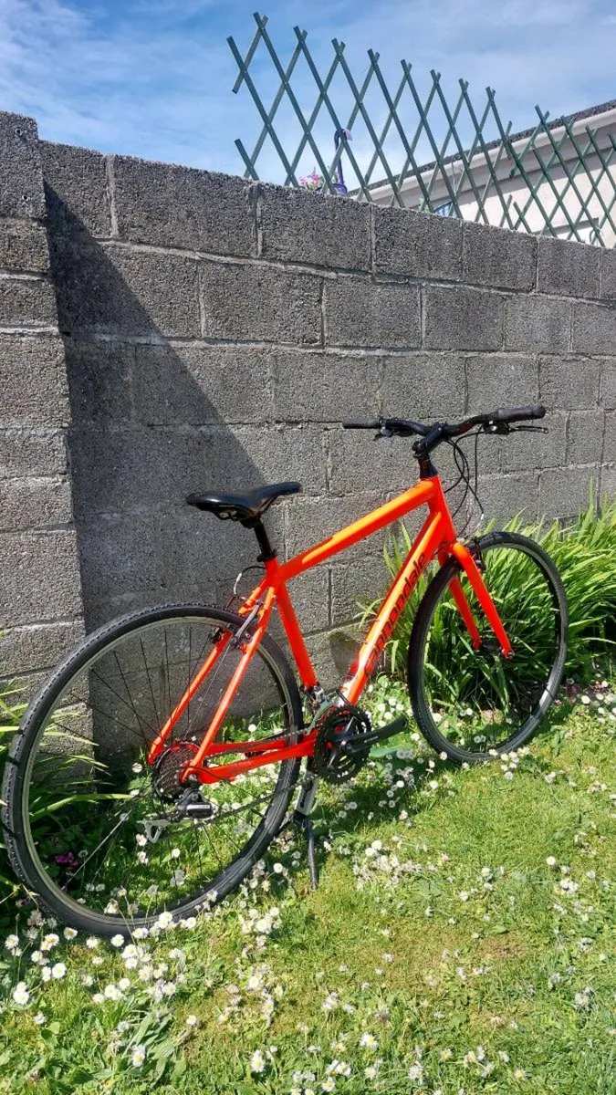 Cannondale Quick 7 hybrid bike - Size Large / L - Image 3